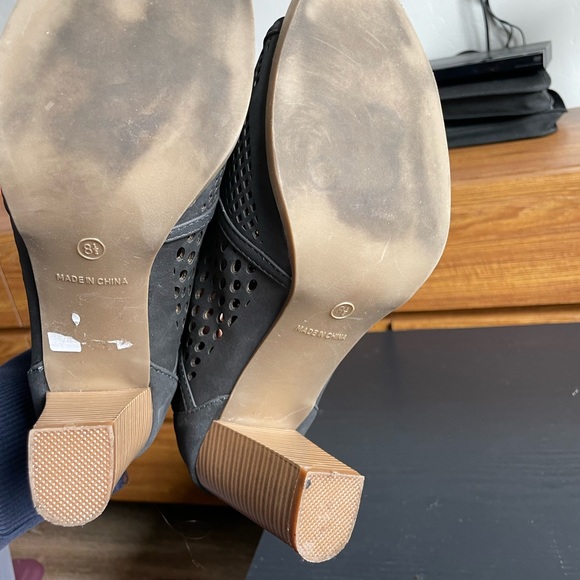 Nordstrom Shoe - Picture 4 of 4